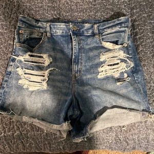 American Eagle Curvy high rise shortie shorts